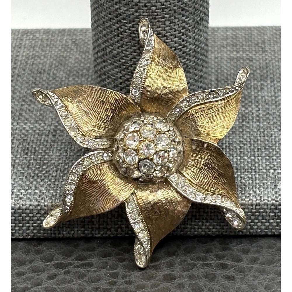 Vintage Les Bernard Crystal Rhinestone Flower Brooch Floral Modernist Gold Tone